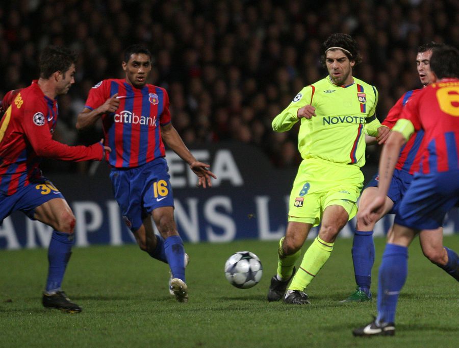 Cine e controversatul proprietar al lui Lyon » Acuzat că a deturnat bani de la un alt club pentru a salva echipa! L-a vrut și pe Mircea Lucescu în Franța