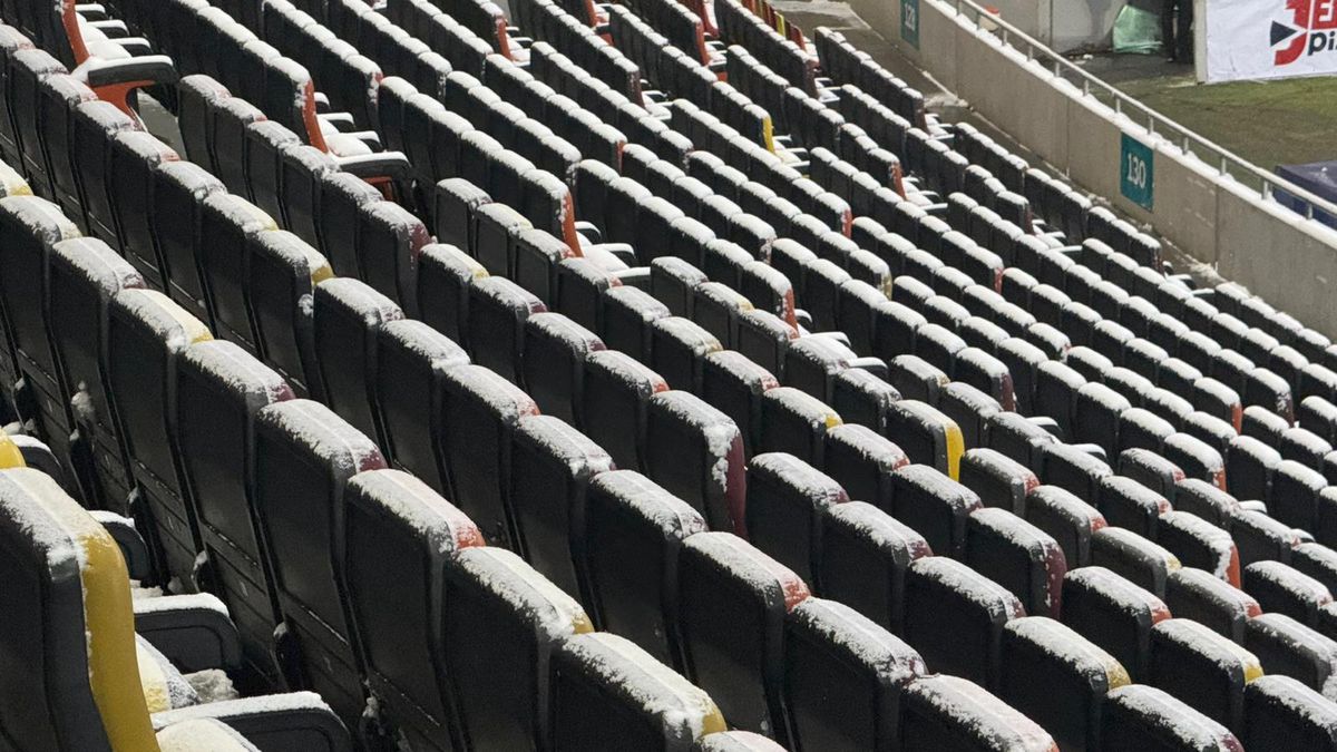 Arena Națională, cu două ore înainte de Rapid - Dinamo, etapa 28 + lojile celor două echipe