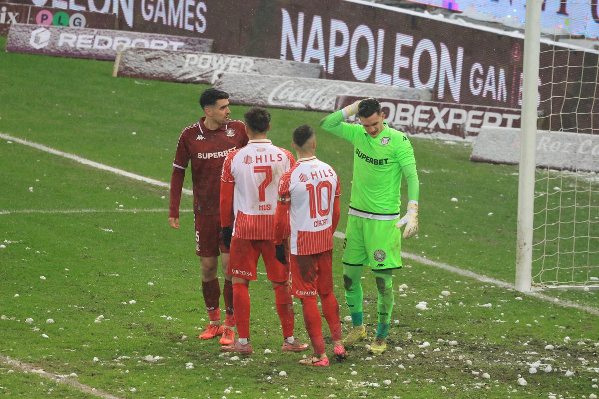 Daniel Paraschiv: „Incidentele dau un pic de nebunie unui meci de fotbal. Am luat și eu bulgări, dar cine nu a luat în copilărie?”