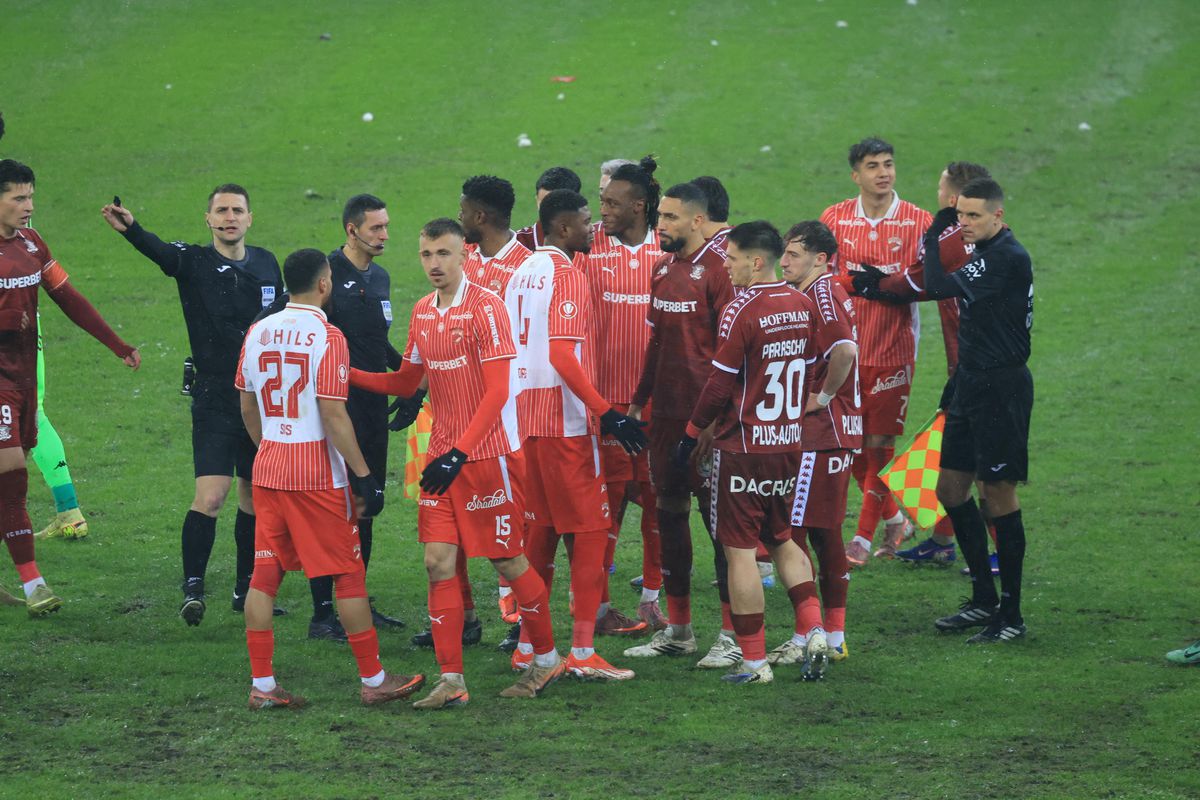 Daniel Paraschiv: „Incidentele dau un pic de nebunie unui meci de fotbal. Am luat și eu bulgări, dar cine nu a luat în copilărie?”