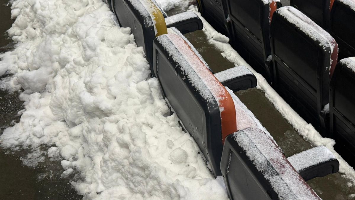 Arena Națională, cu două ore înainte de Rapid - Dinamo, etapa 28 + lojile celor două echipe