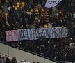 Duelul galeriilor la Rapid - Dinamo » Toate mesajele apărute pe Arena Națională: „Singuri împotriva tuturor / Cu patron informator”