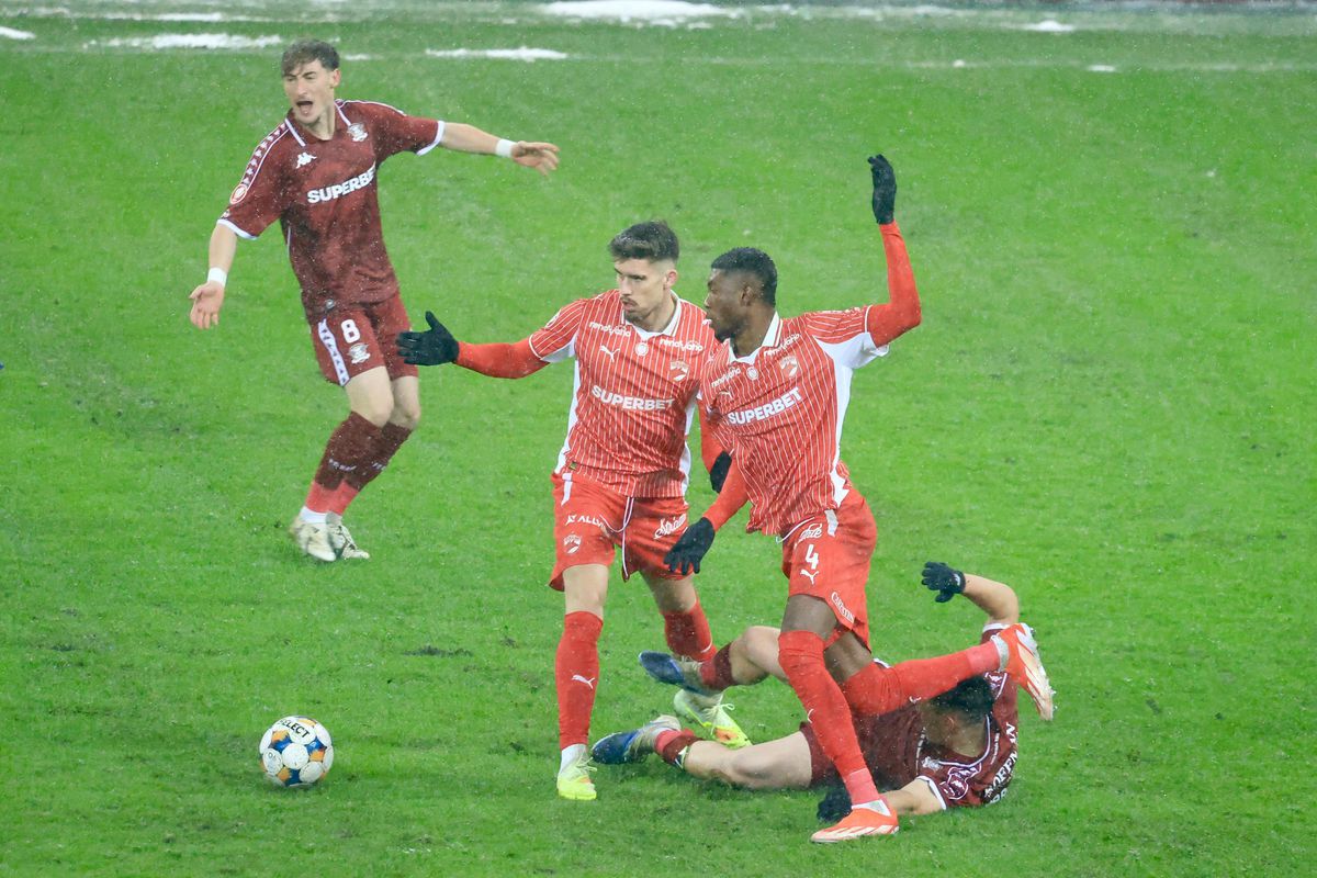 Cristi Balaj, despre faza controversată din Rapid - Dinamo: „Nu se recomandă”