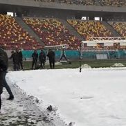 Gazonul Arenei Naționale, acoperit de zăpadă în ziua meciului Rapid - Dinamo