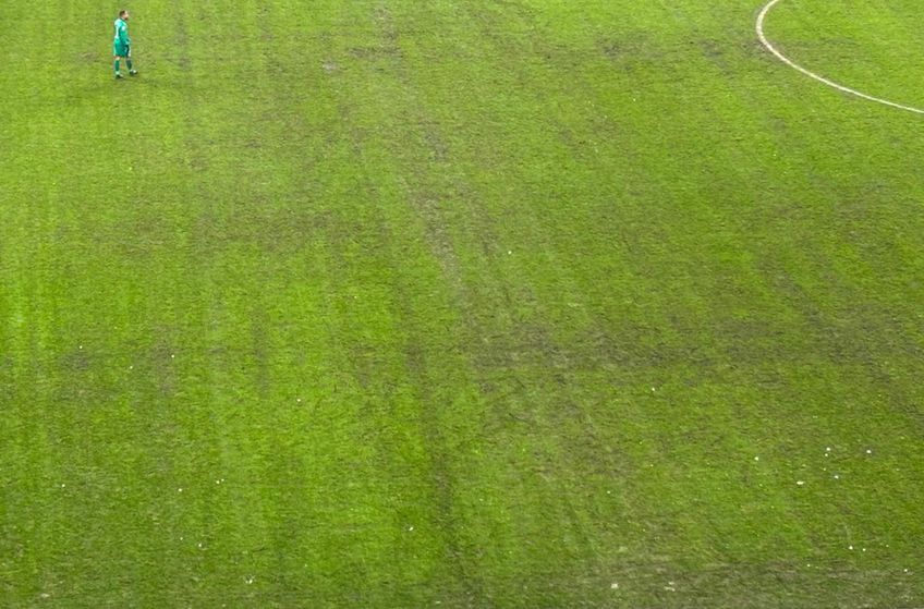 Gazonul de pe Arena Națională, la finalul derby-ului Rapid - Dinamo