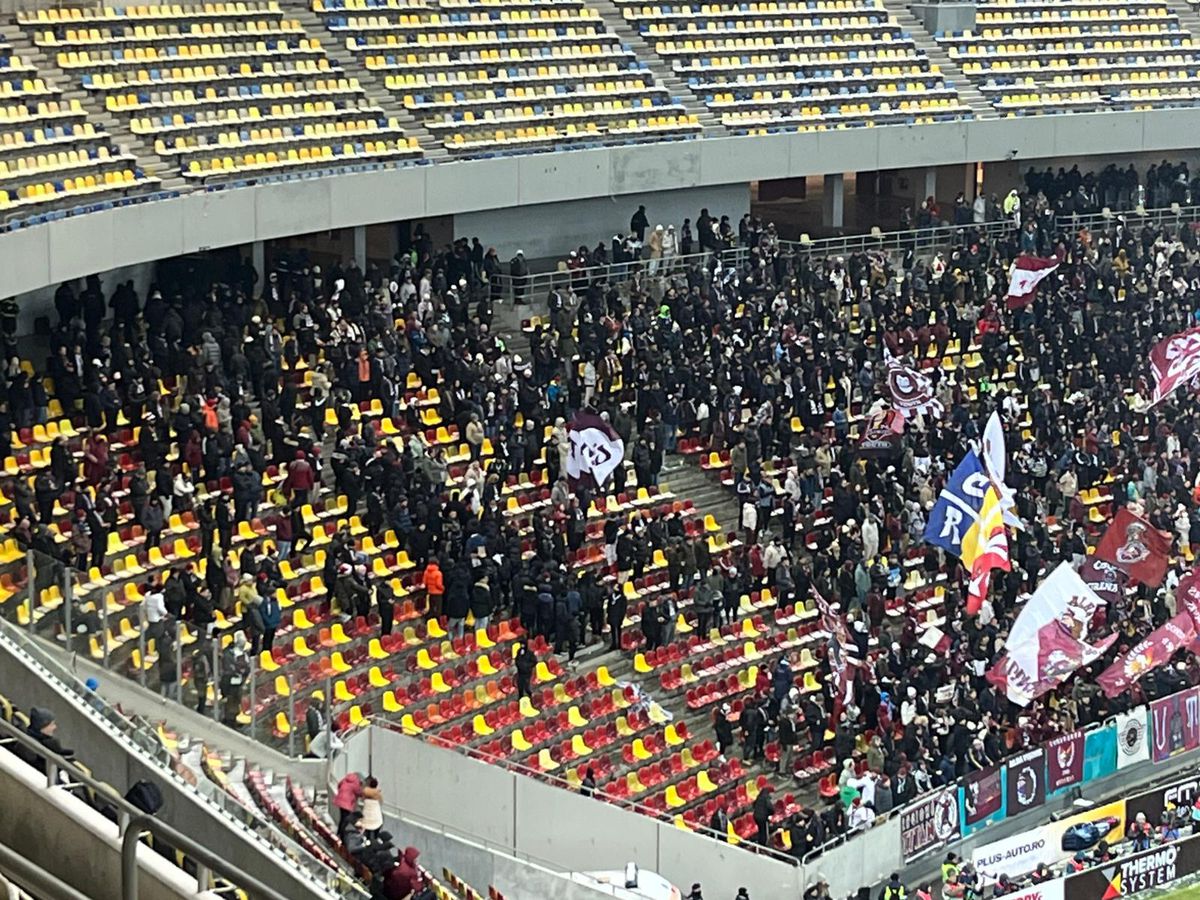 Toate mesajele apărute pe stadion la Rapid - Dinamo