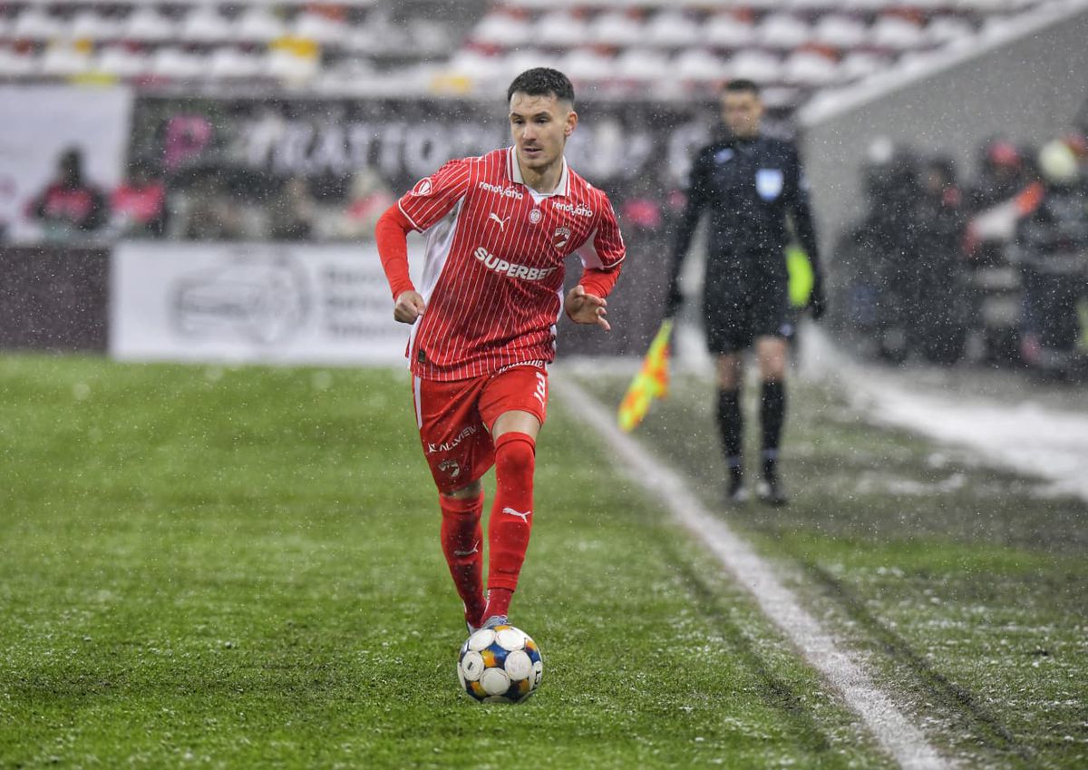 Mărginean a dezvăluit discuția cu arbitrul Vidican, după ce a anulat golul lui Dinamo