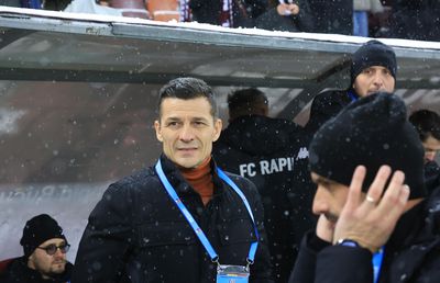 Cum răspunde Costel Gâlcă scandărilor rasiste ale dinamoviștilor