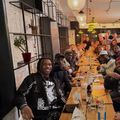 Jucătorii lui Tottenham (Radu Drăgușin e al treilea din spate pe rândul din dreapta) au luat cina împreună vineri înaintea meciului cu liderul Arsenal