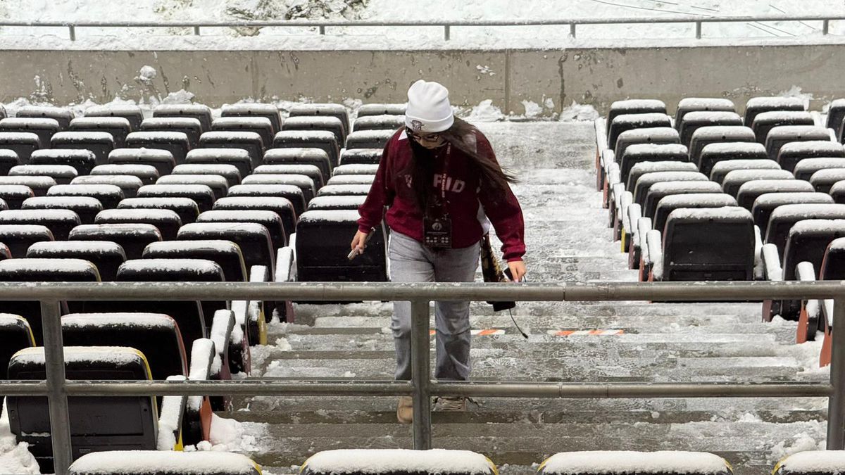 Arena Națională, cu două ore înainte de Rapid - Dinamo, etapa 28 + lojile celor două echipe