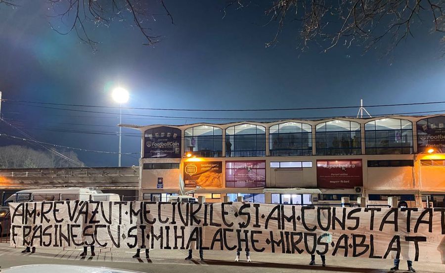 Doi jucători de la Poli Iași, acuzați de blat de suporterii echipei: „Sperăm să nu îi mai vedem niciodată pe teren”
