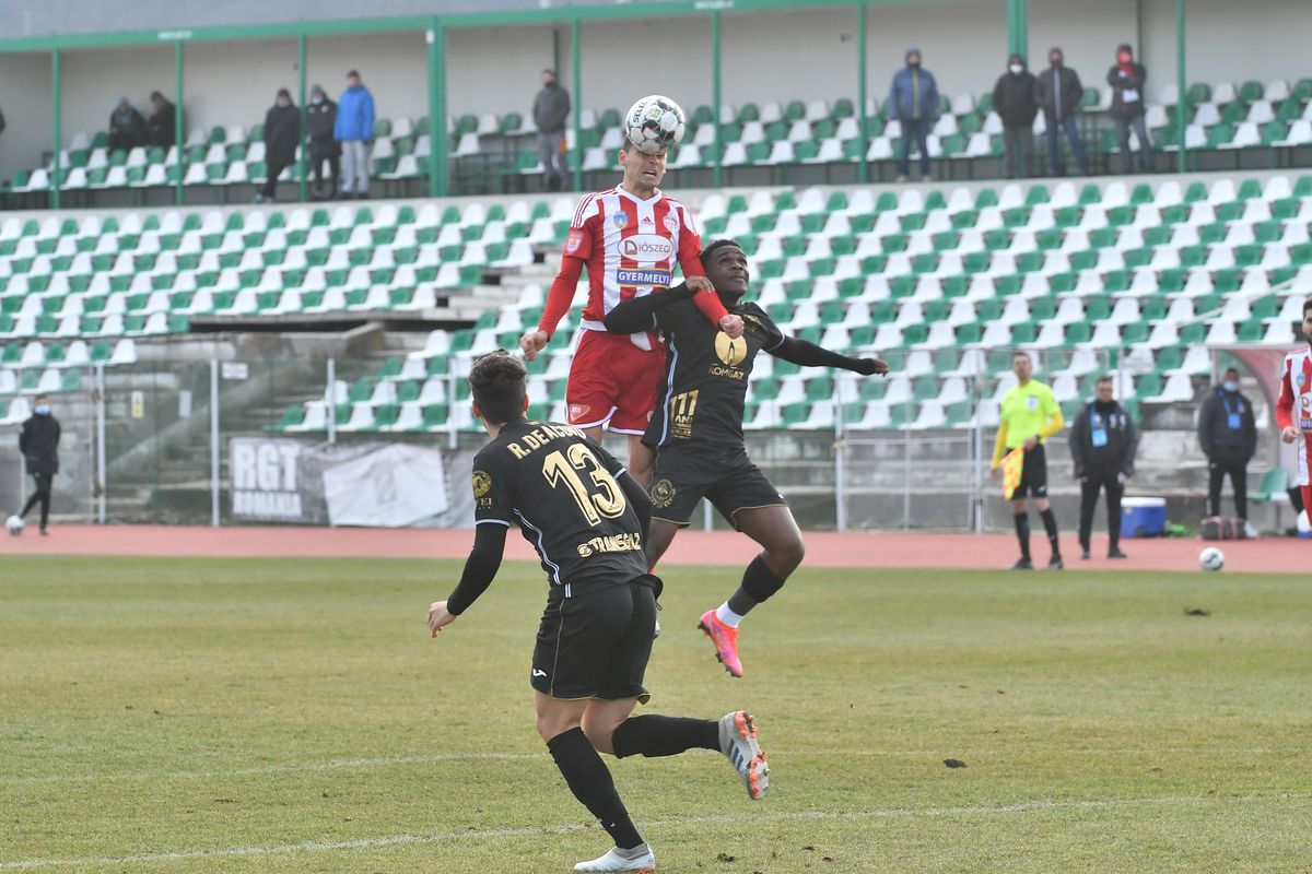 FOTO+VIDEO. Sepsi - Gaz Metan 1-1 » Viciere de rezultat la Sf. Gheorghe! Decizie catastrofală de arbitraj