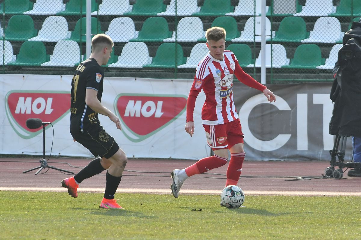 FOTO+VIDEO. Sepsi - Gaz Metan 1-1 » Viciere de rezultat la Sf. Gheorghe! Decizie catastrofală de arbitraj