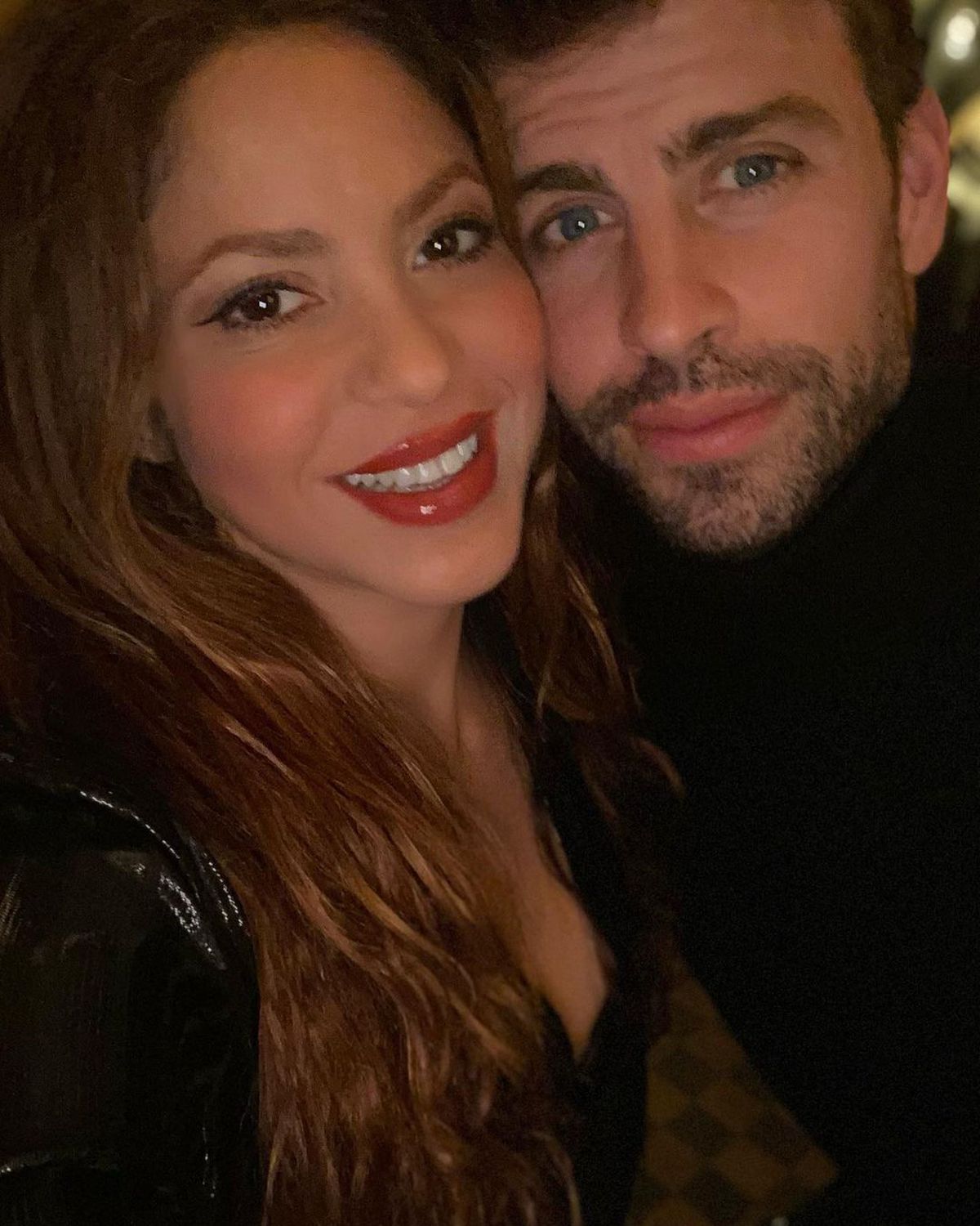 Shakira n-a avut milă de Gerard Pique și Clara Chia, actuala lui iubită! Cântăreața columbiană a lansat o nouă piesă în care îi umilește pe cei doi