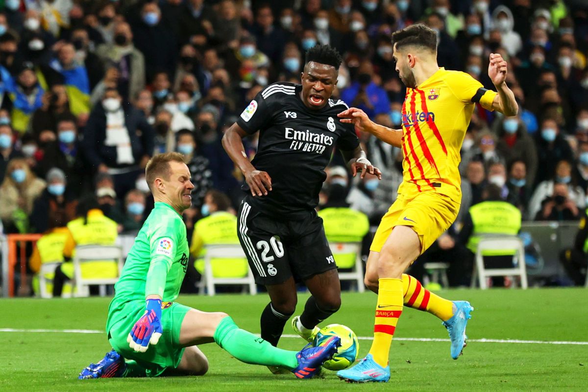 Vinicius, luat peste picior de jucătorul Barcelonei: „Anul viitor ești Balon de Aur!” 