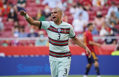 Probleme mari pentru Portugalia: Pepe are Covid-19 » 5 titulari vor lipsi la barajul pentru CM 2022