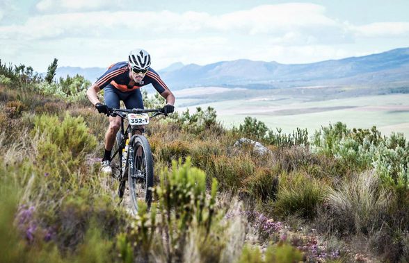 Luis Enrique pedalează în cea mai dură cursă, în Africa de Sud: 658 de kilometri în zone montane dificile!