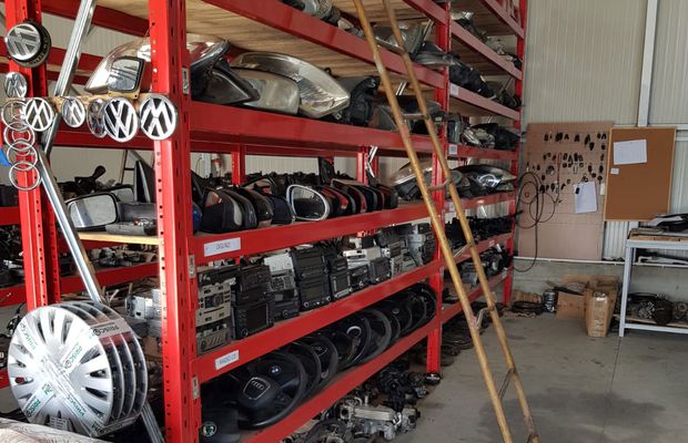 Sfaturi pentru alegerea unei firme de dezmembrari auto de încredere