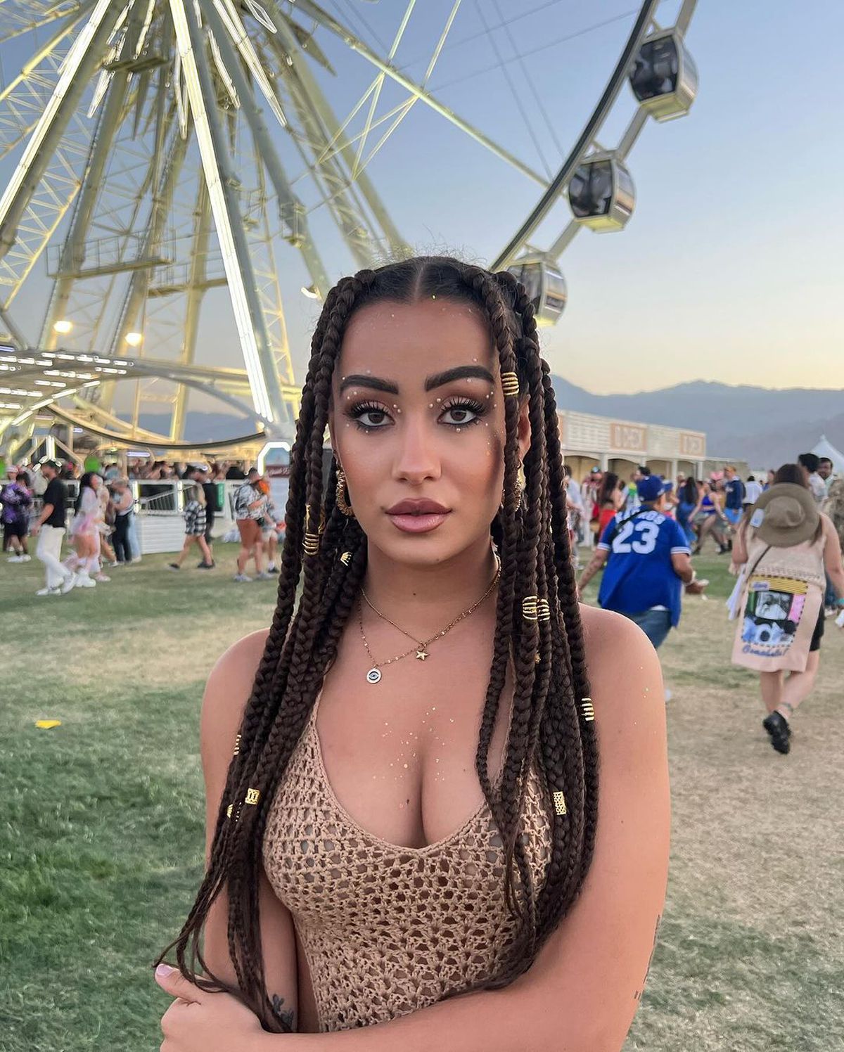 Gerard Pique, prins în ofsaid » Mesaj pentru o invitată: „Dacă nu-și scoate tricoul, nu intră în direct”