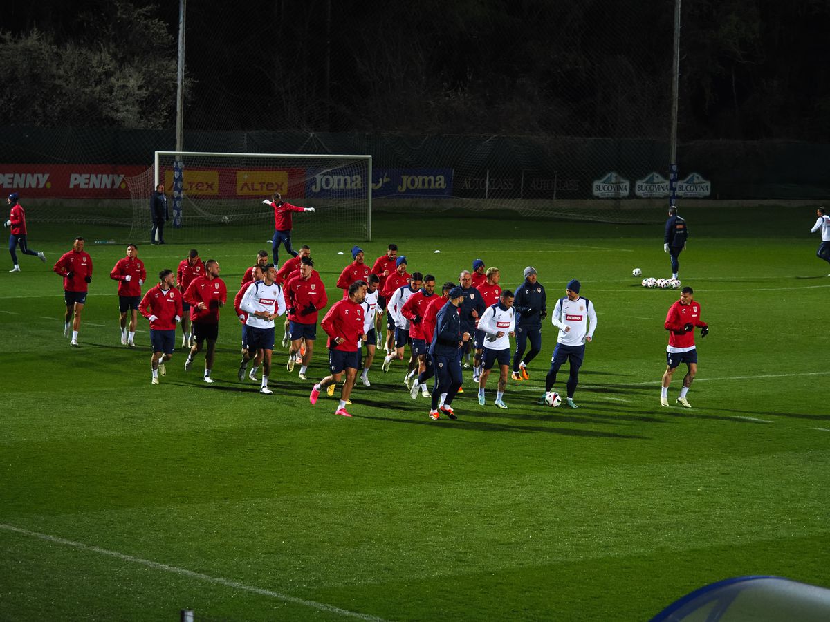 Edi „Ninja” Iordănescu a atras toate privirile la antrenamentul oficial al României » Ce accesoriu a purtat