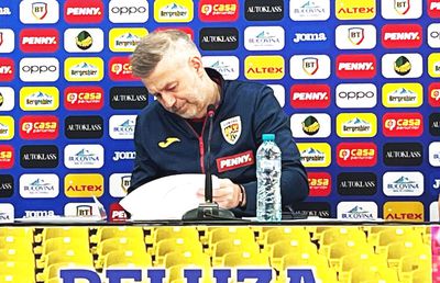 Dosarele X ale lui Edi » Iordănescu a explicat ce conțin foile aduse la conferință