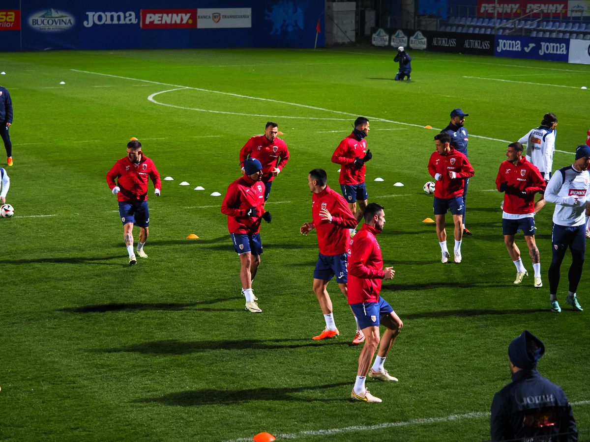 Edi „Ninja” Iordănescu a atras toate privirile la antrenamentul oficial al României » Ce accesoriu a purtat