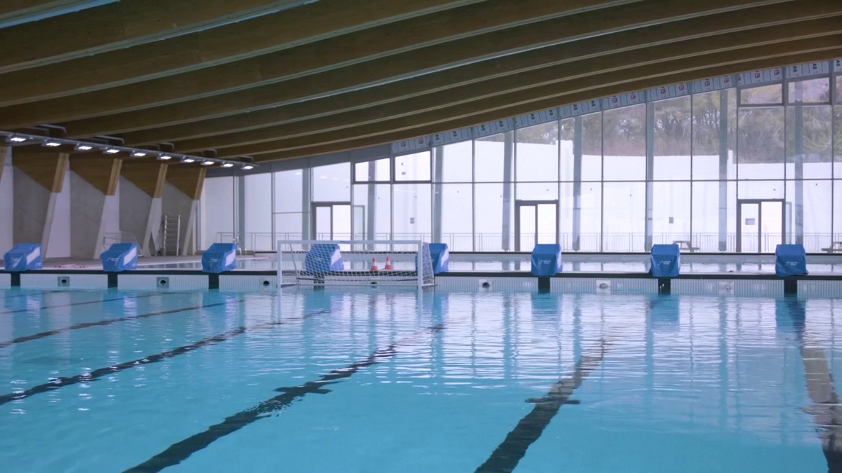 Insider în fabrica din Italia unde se construiesc bazinele pentru Jocurile Olimpice de la Paris » Aici va concura David Popovici