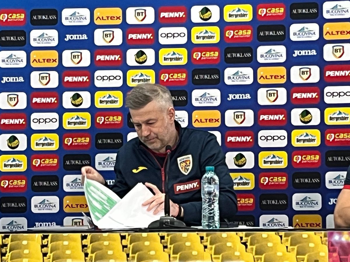Nicolae Stanciu și Edi Iordănescu la conferința de presă dinaintea meciului amical cu Irlanda de Nord