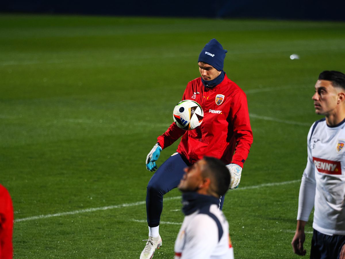 Edi „Ninja” Iordănescu a atras toate privirile la antrenamentul oficial al României » Ce accesoriu a purtat