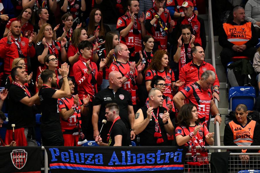 Sold out în 30 de minute! » Gloria Bistrița va juca returul „sferturilor” EHF European League cu tribunele pline