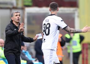 Pune Rafa Benitez noul antrenor la Napoli? Doi români ar putea rămâne la vară fără tehnician și fără scouterul care i-a recomandat!