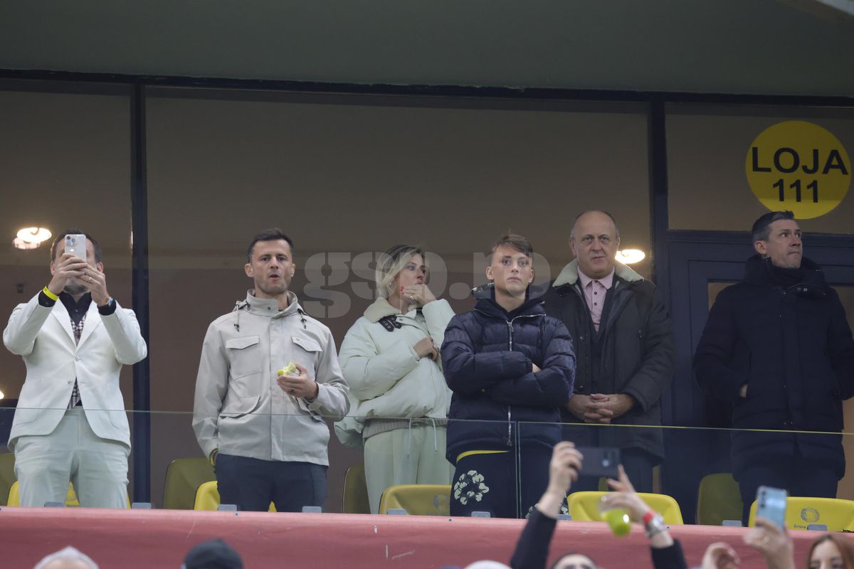 Imaginea serii pe Arena Națională » Rivalii din București, împreună la România - Bosnia