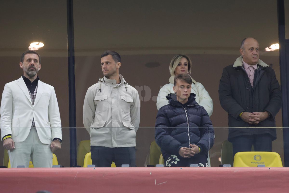 Imaginea serii pe Arena Națională » Rivalii din București, împreună la România - Bosnia