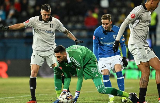 Mititelu a mai dat afară un jucător » La ultimul meci a fost protagonistul unui moment ciudat