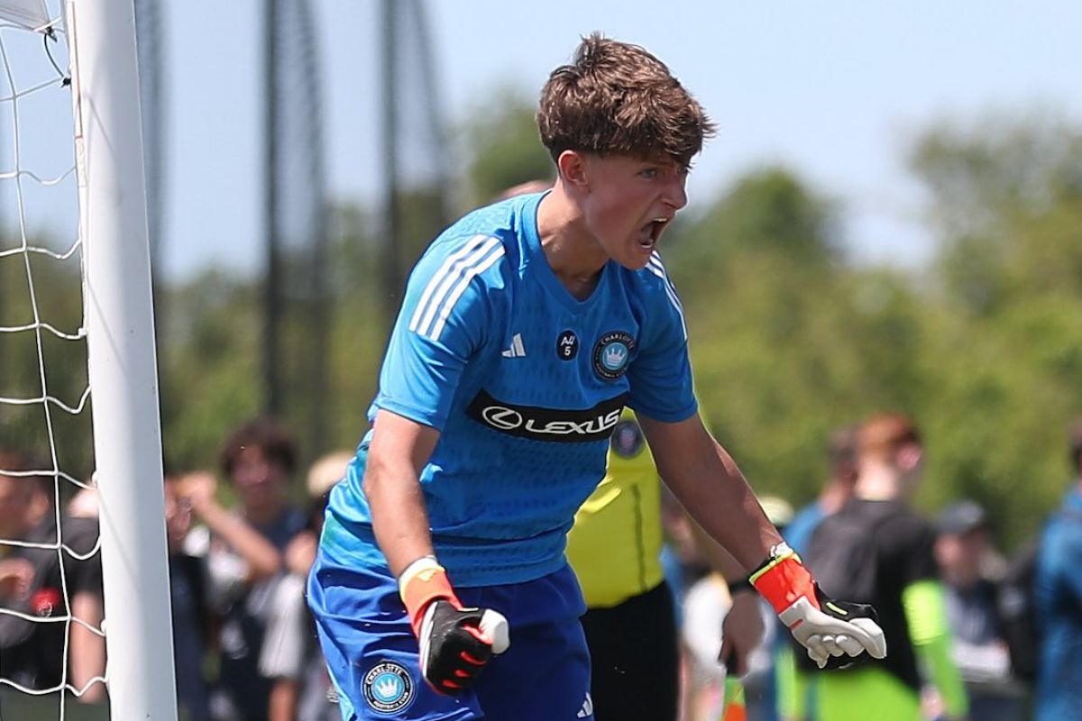 Daniel Ethan Gold a ales să reprezinte România