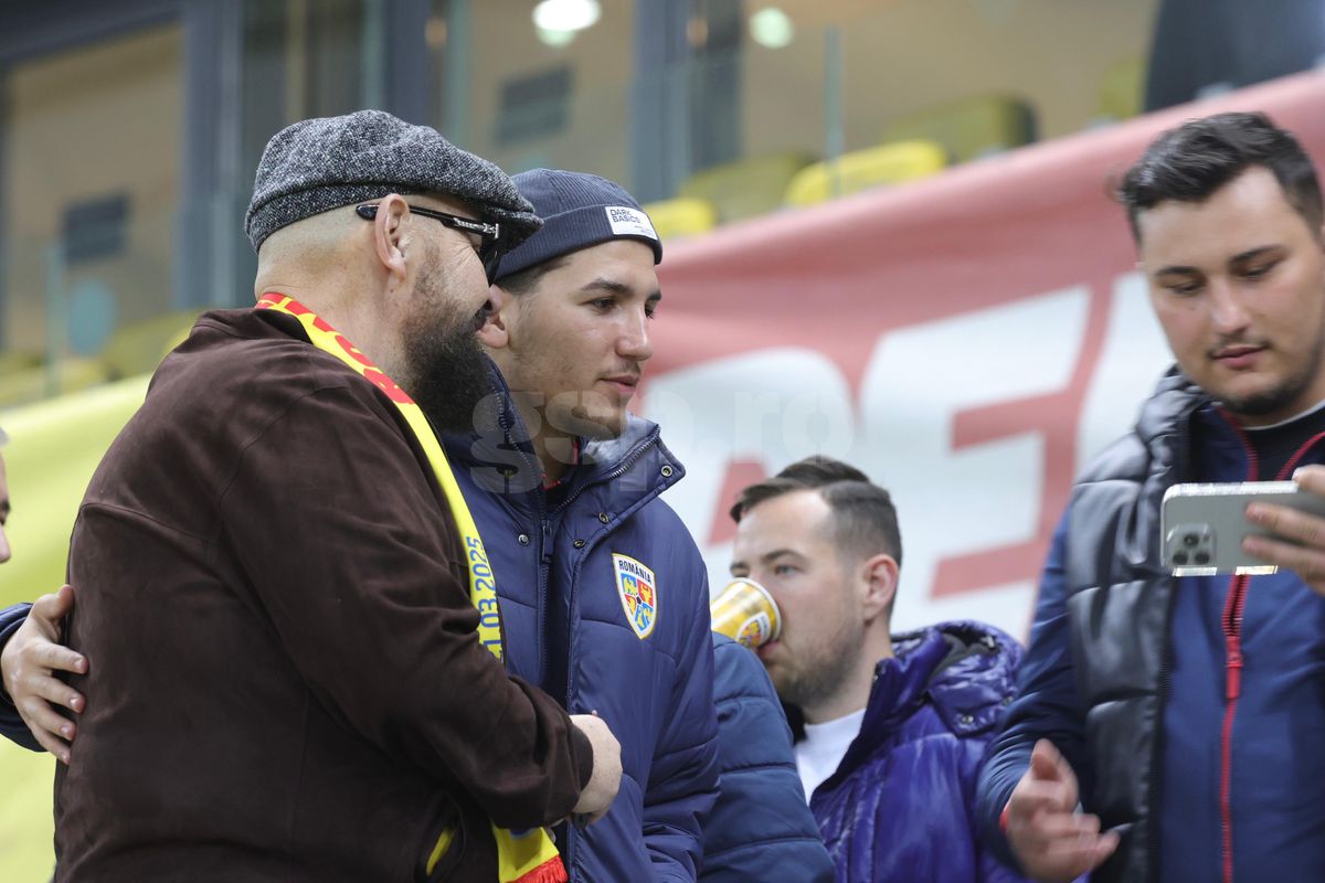 În ziua în care a pierdut procesul cu Agenția Națională de Integritate, Piedone a făcut baie de mulțime la România - Bosnia: „Dacă veneam în inspecție...”