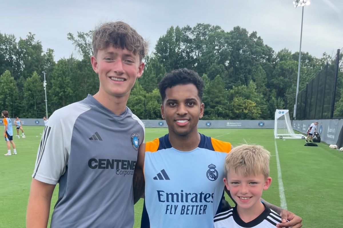 Daniel Ethan Gold a ales să reprezinte România