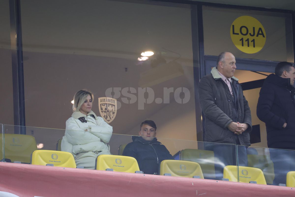 Imaginea serii pe Arena Națională » Rivalii din București, împreună la România - Bosnia