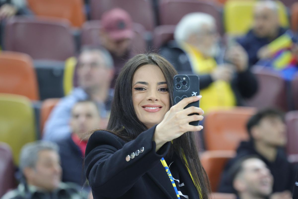 Vedete în tribune la România - Bosnia