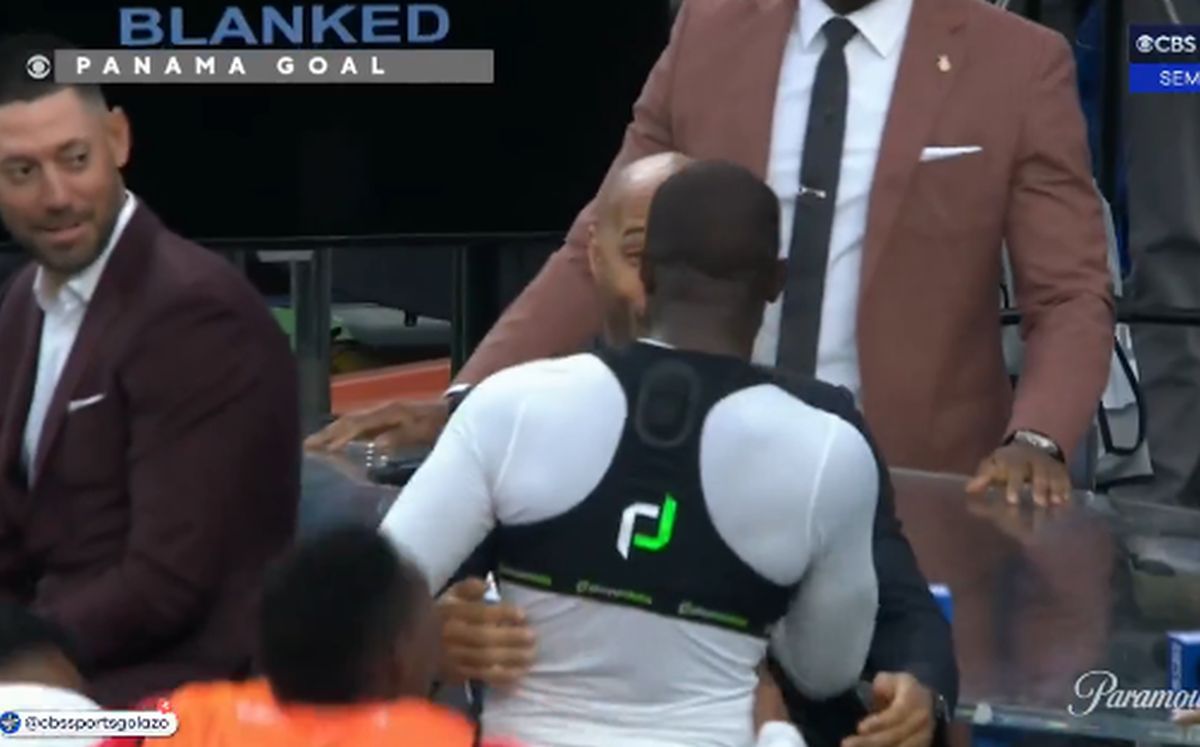 Au eliminat-o pe SUA cu gol în ultimul minut și au sărbătorit sufocându-l pe Thierry Henry: „Era ca în transă, am văzut în ochii lui!”