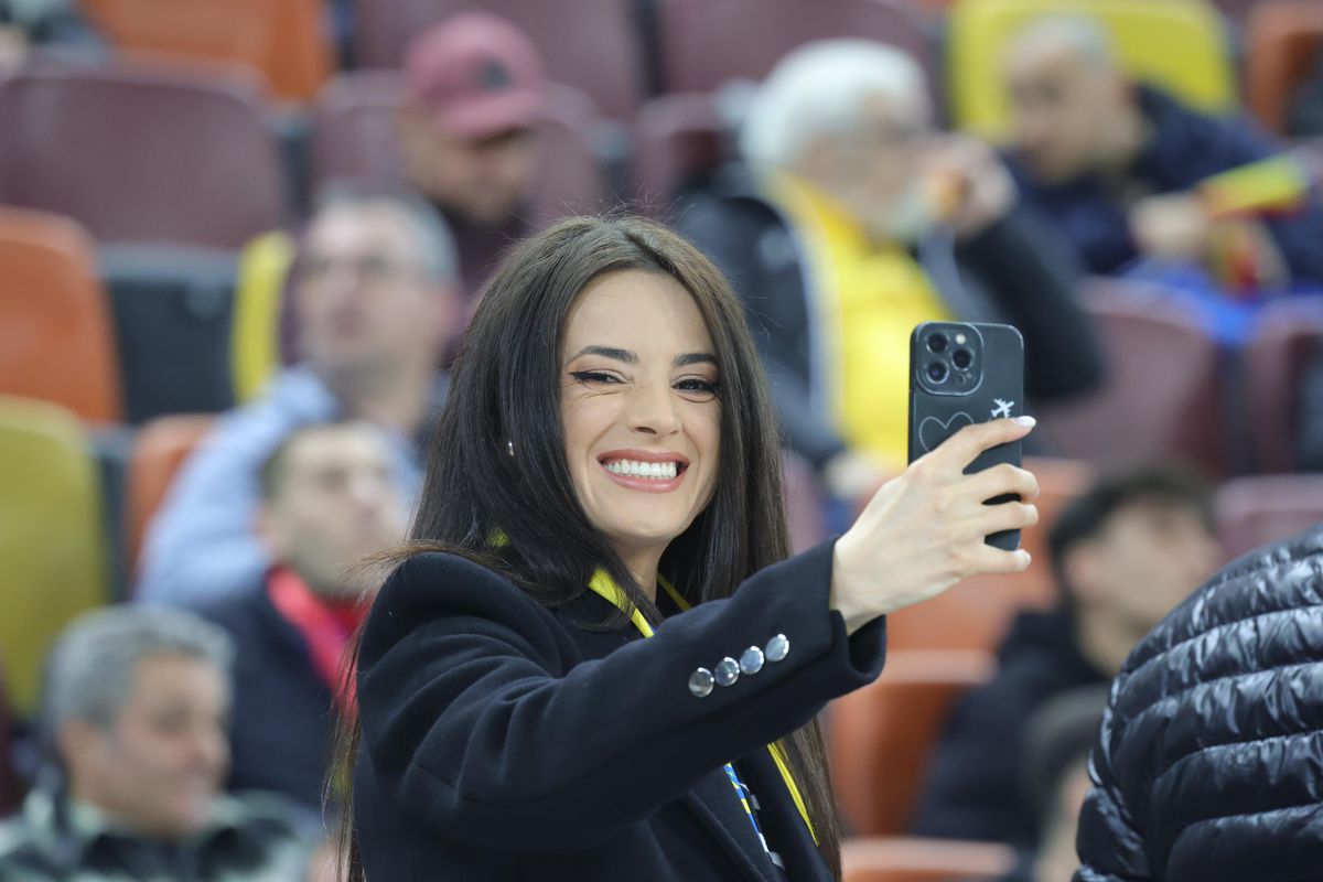 Vedete în tribune la România - Bosnia