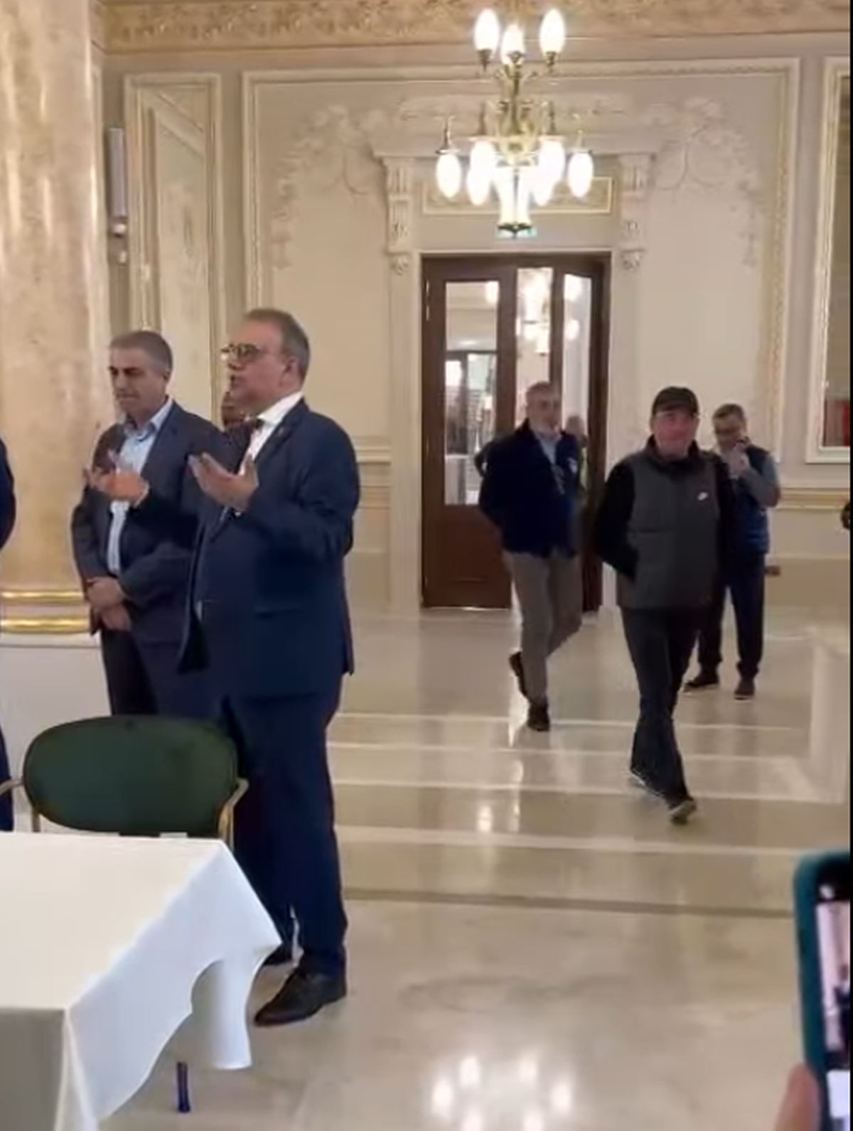 Moment special pentru Gică Hagi la Cazinou! Pregătește o nouă lansare a cărții sale autobiografice