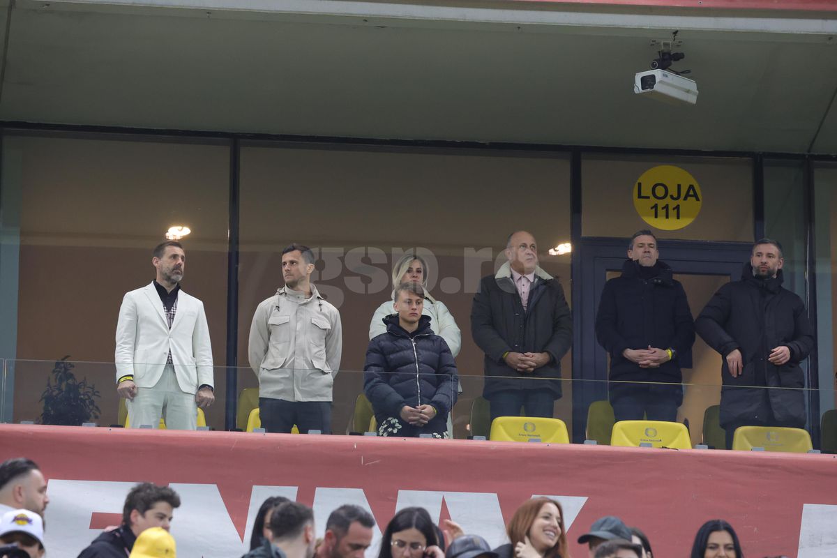 Imaginea serii pe Arena Națională » Rivalii din București, împreună la România - Bosnia