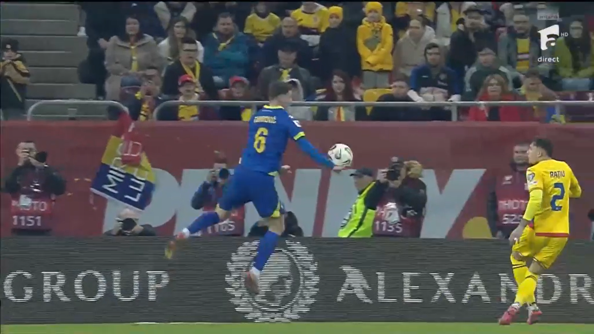 Decizie SCANDALOASĂ » Arbitrul a șocat la România - Bosnia: verdictul specialistului pentru GSP