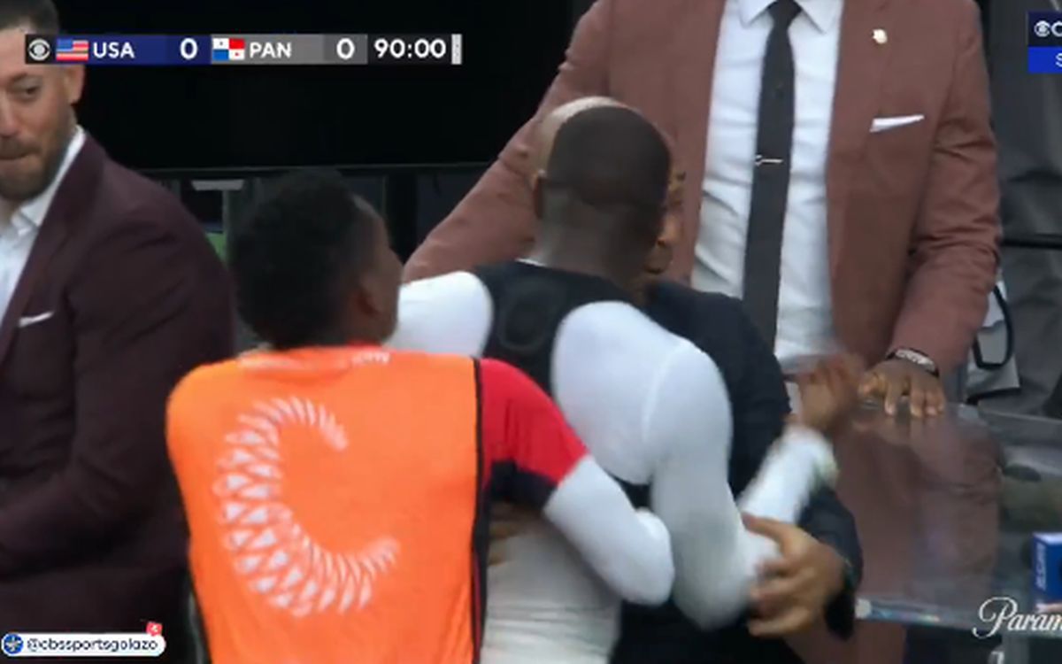 Au eliminat-o pe SUA cu gol în ultimul minut și au sărbătorit sufocându-l pe Thierry Henry: „Era ca în transă, am văzut în ochii lui!”