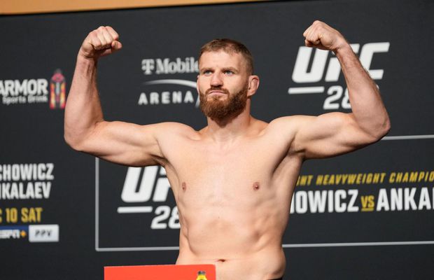 Fără hrană, telefon sau acoperiș deasupra capului! » Un celebru luptător și-a luat „pauză” de la tehnologie și civilizație