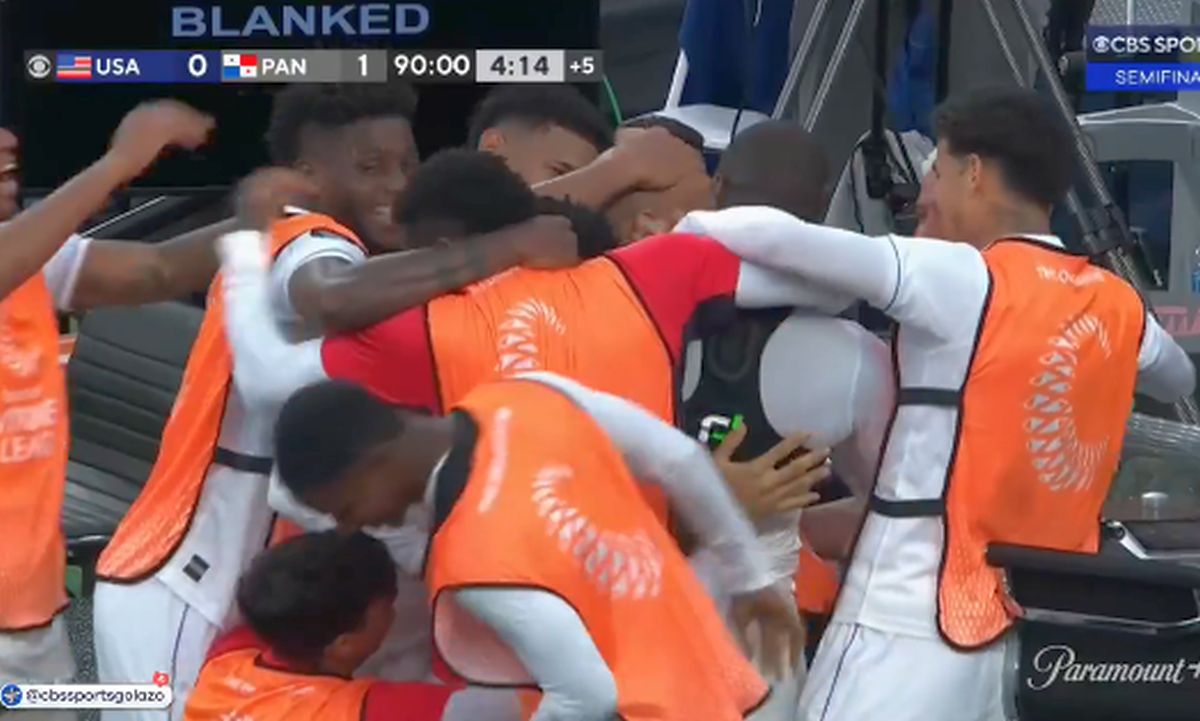 Au eliminat-o pe SUA cu gol în ultimul minut și au sărbătorit sufocându-l pe Thierry Henry: „Era ca în transă, am văzut în ochii lui!”