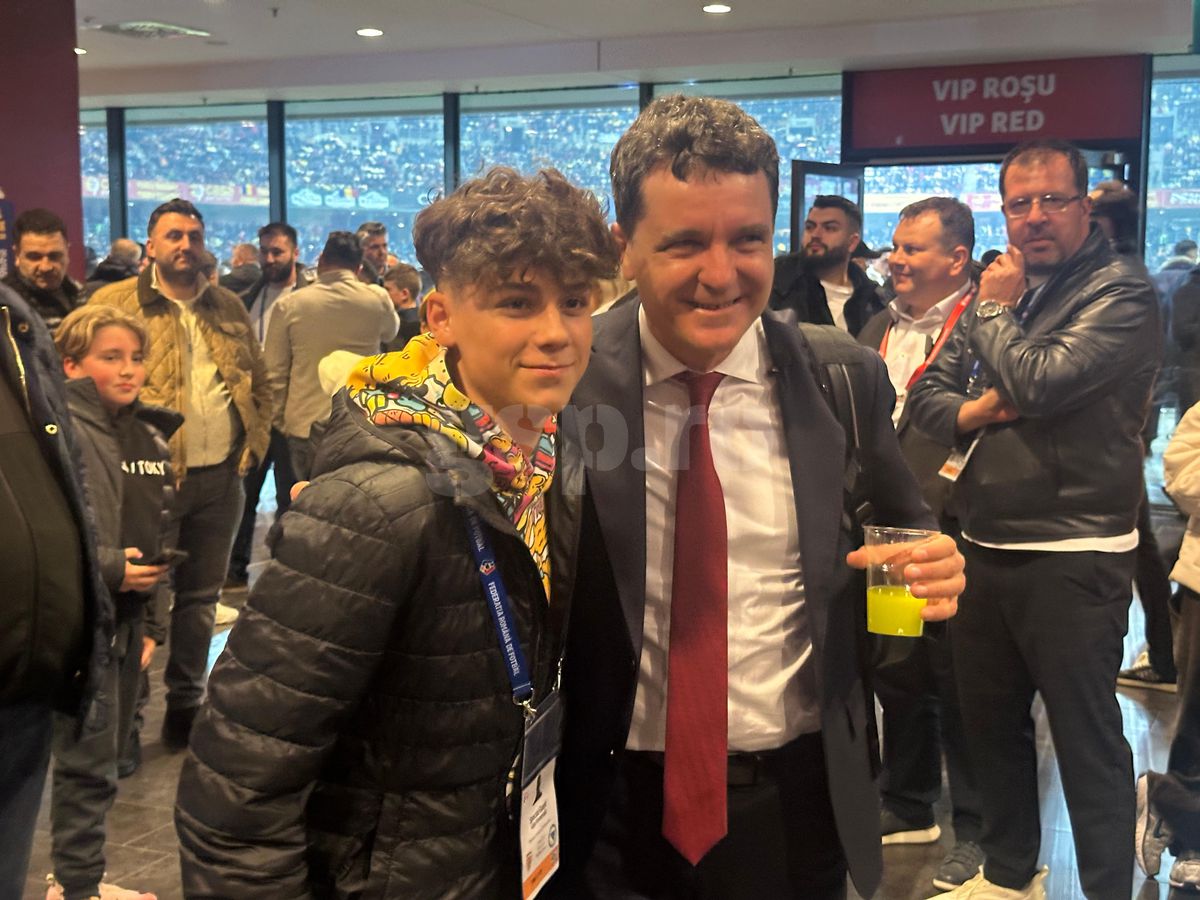 „Eram vârf de atac, dar eram cam pomanagiu” » Nicușor Dan a fost pe Arena Națională, stadion cu 20 de milioane de euro pierderi!
