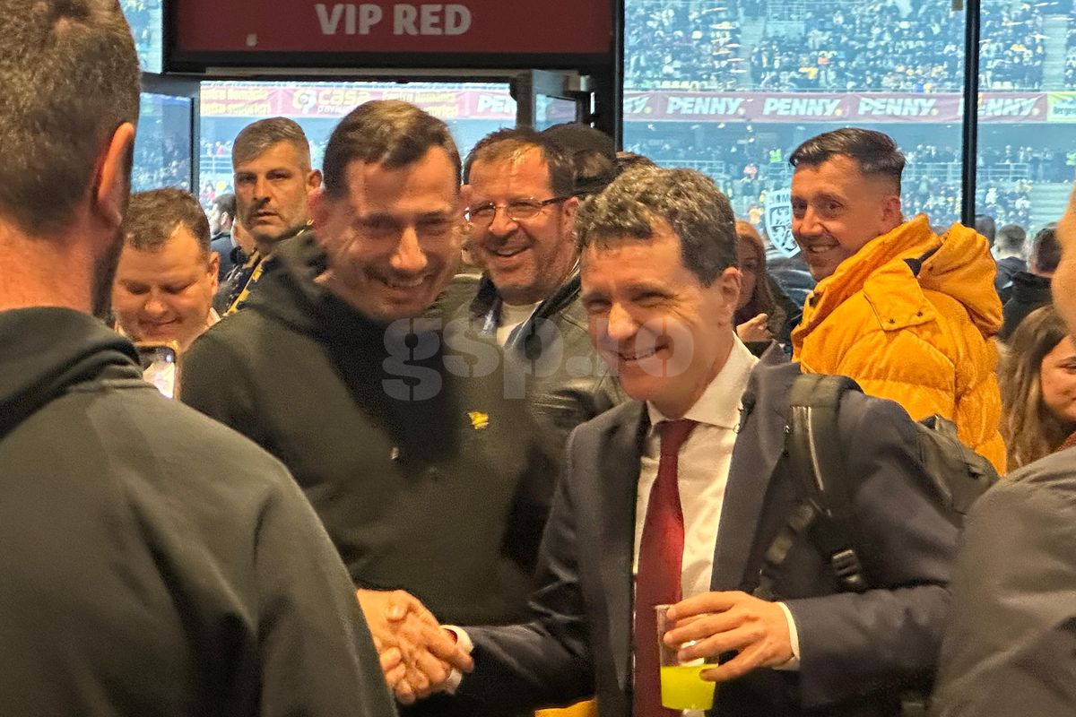 „Eram vârf de atac, dar eram cam pomanagiu” » Nicușor Dan a fost pe Arena Națională, stadion cu 20 de milioane de euro pierderi!