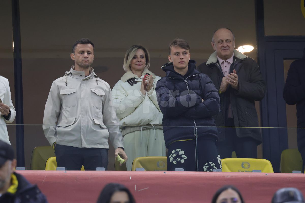 Imaginea serii pe Arena Națională » Rivalii din București, împreună la România - Bosnia